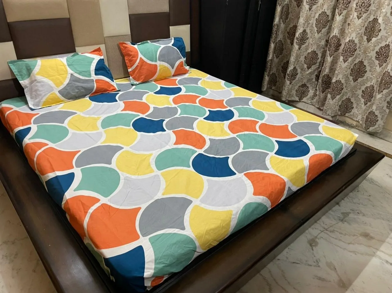 bedsheet printed, fitted, elastic corner, 90x100, glace cotton, 2 pillow covers, multicolor shell design 1