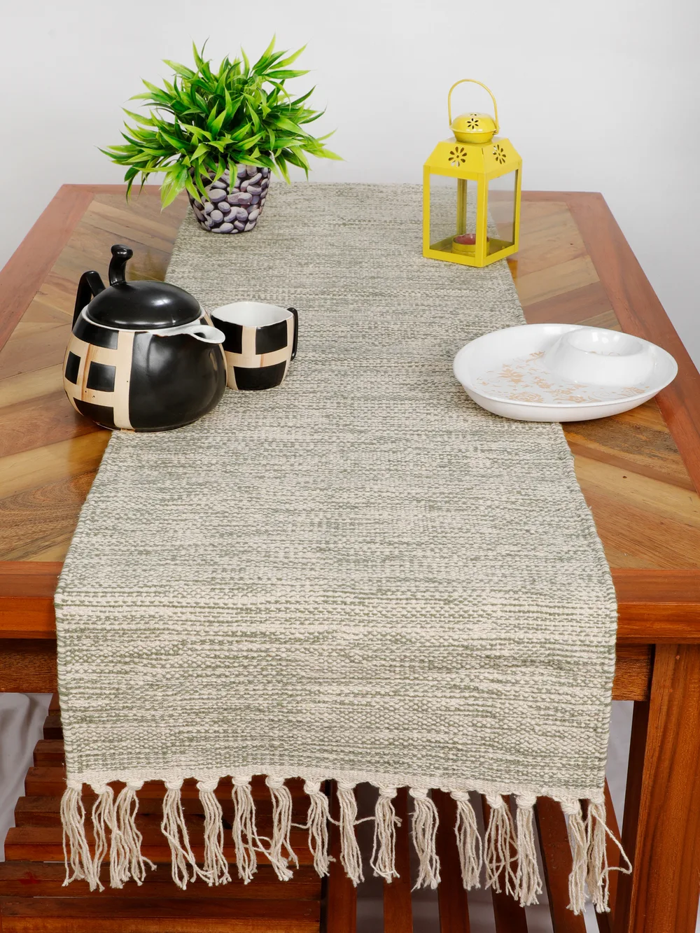 Cotton table mat with tassles, 14x54, melange, green
