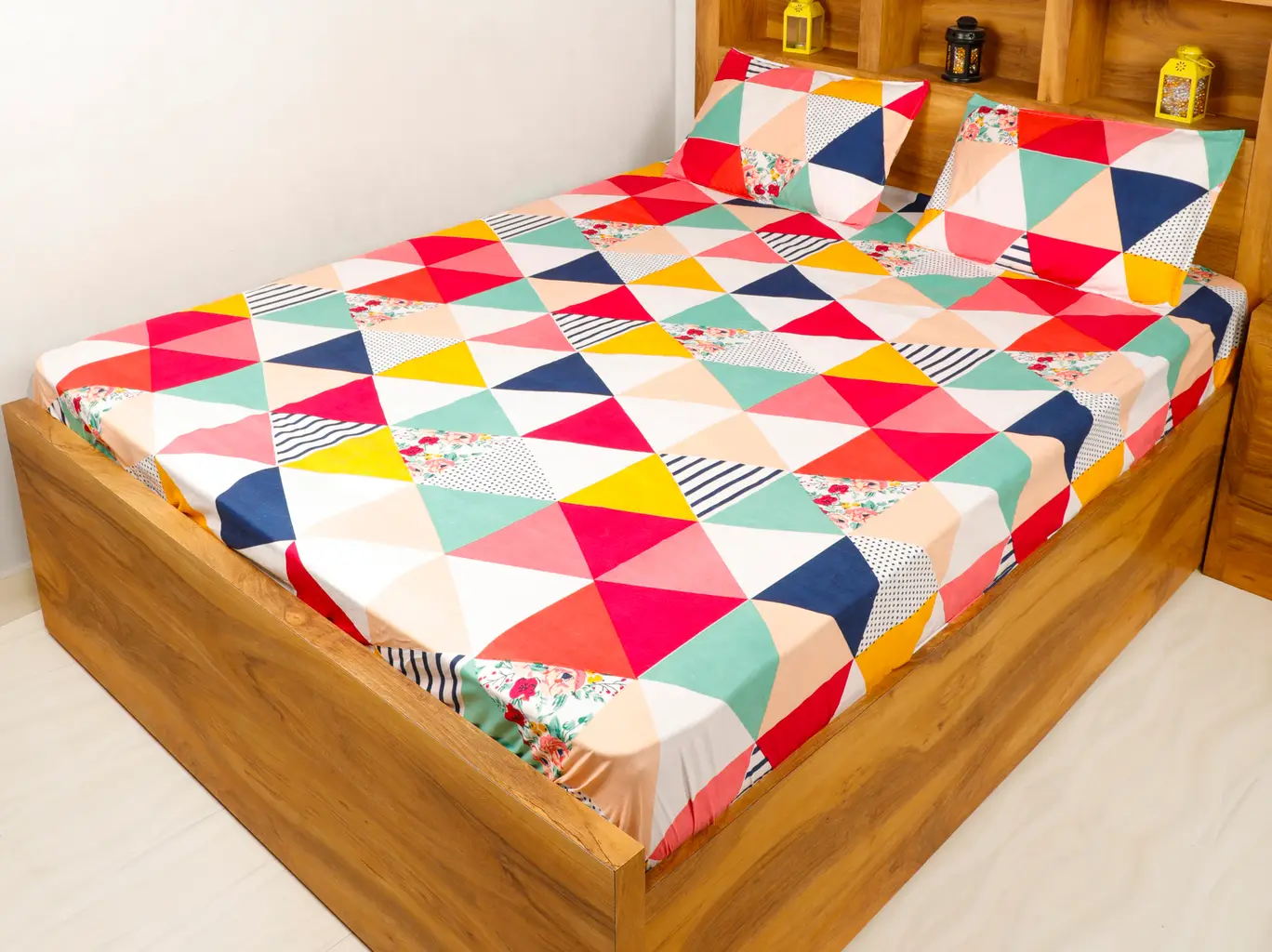 Fitted Bedsheet printed, glace cotton, triangles, floral, pink, blue, white, yellow, 90x100