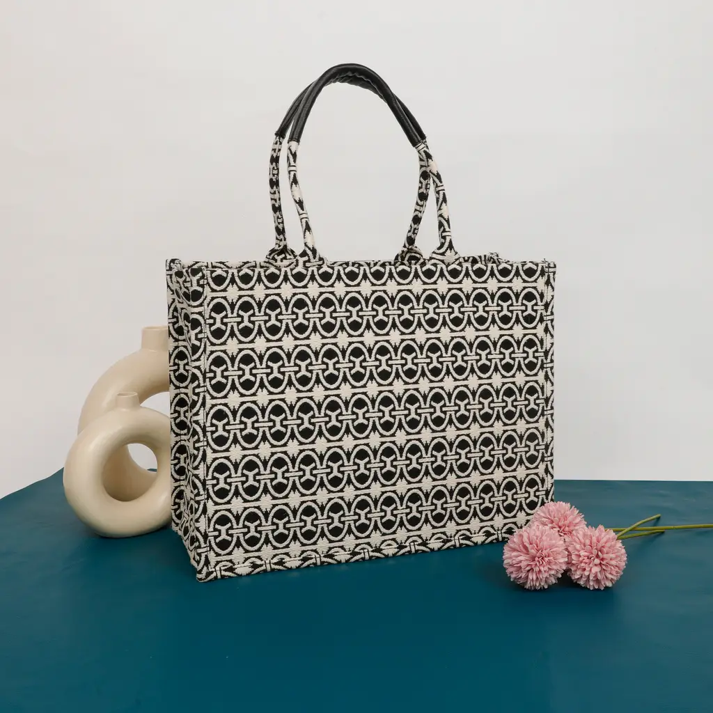 Polyester Cotton Handbag, 16x6x12, black, white, chain print design