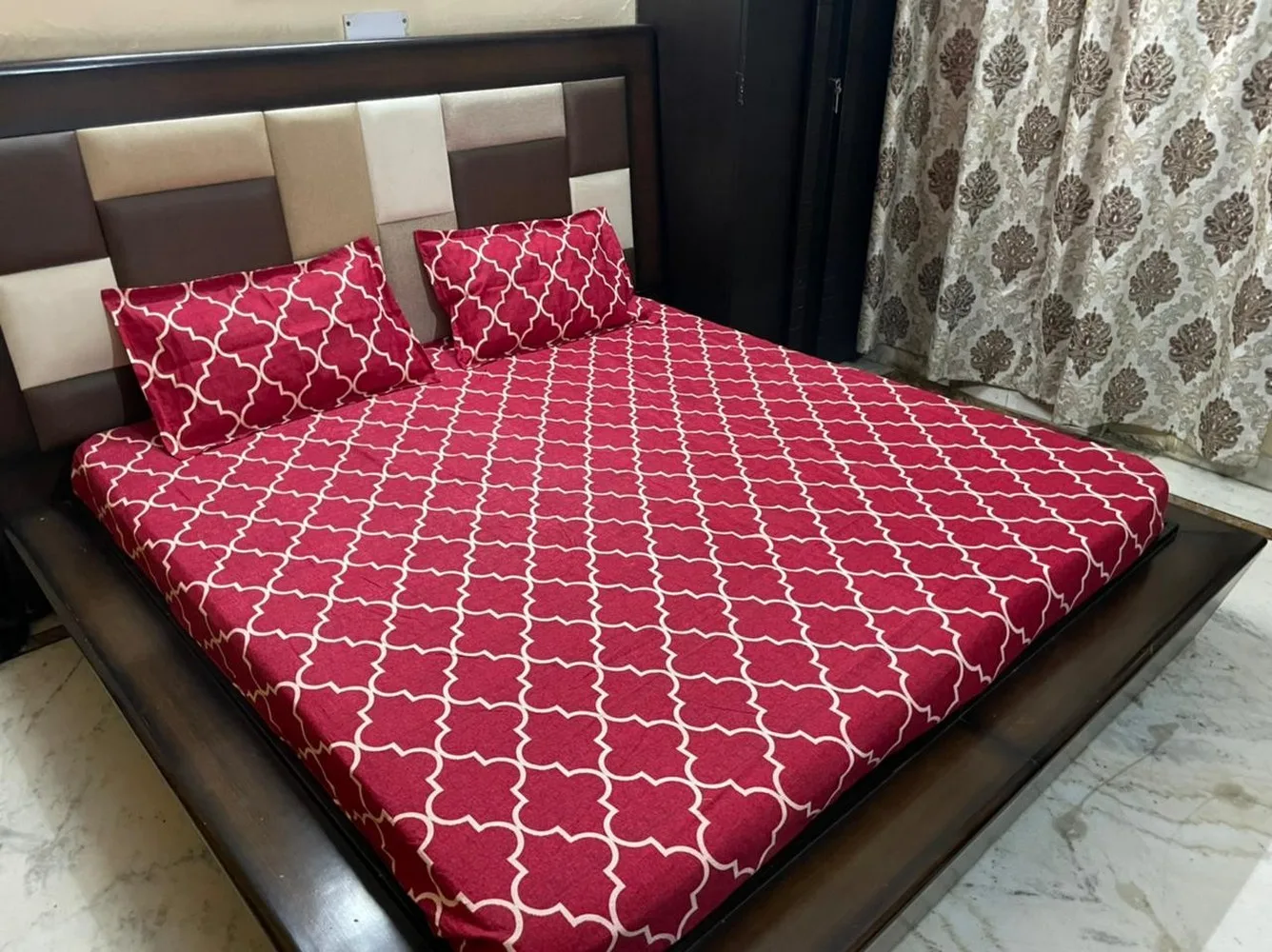 Bedsheet printed, Fitted, Elastic Corner, 90x100, Glace Cotton, 2 Pillow Covers, red, club design