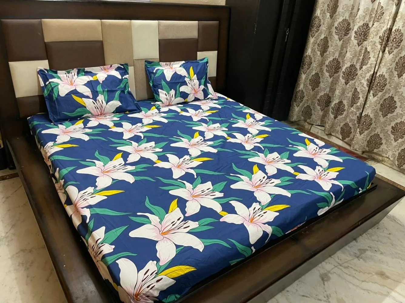 Bedsheet printed, Fitted, Elastic Corner, 90x100, Glace Cotton, 2 Pillow Covers, blue flower design