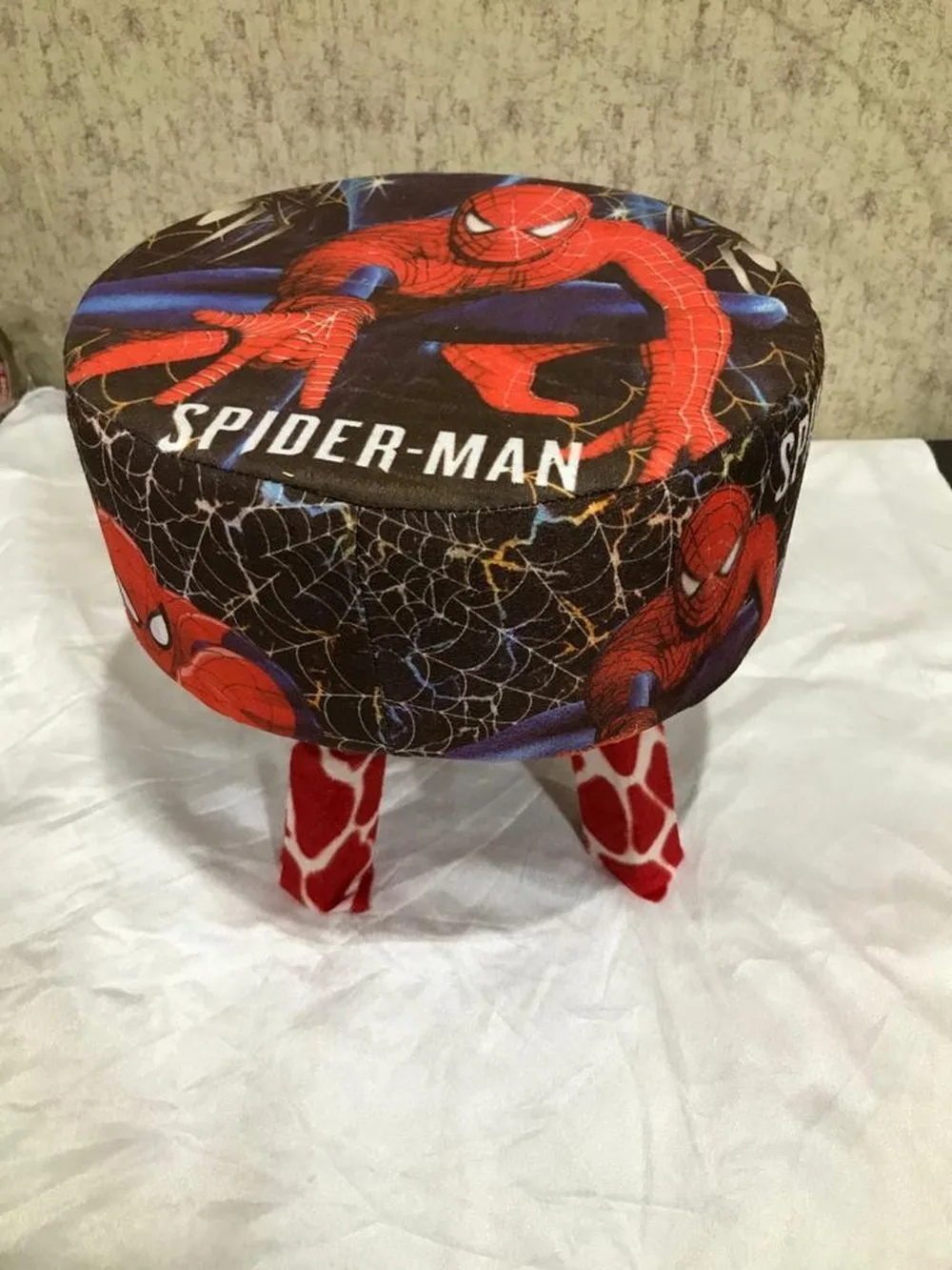 Cartoon printed stool kids, 12 inch with box, spiderman