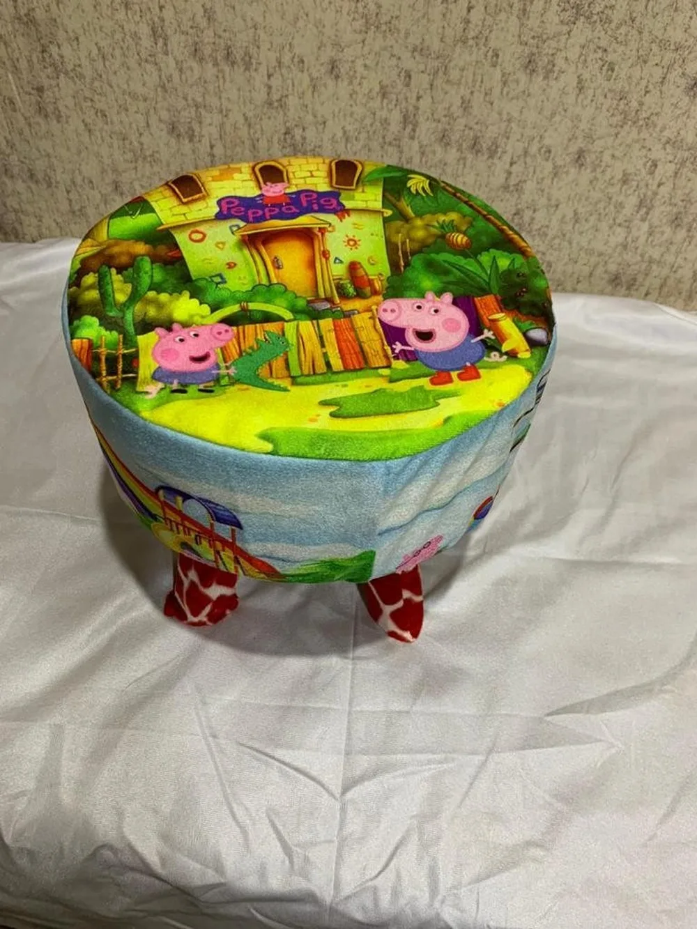 Cartoon printed stool kids, 12 inch with box, Pig