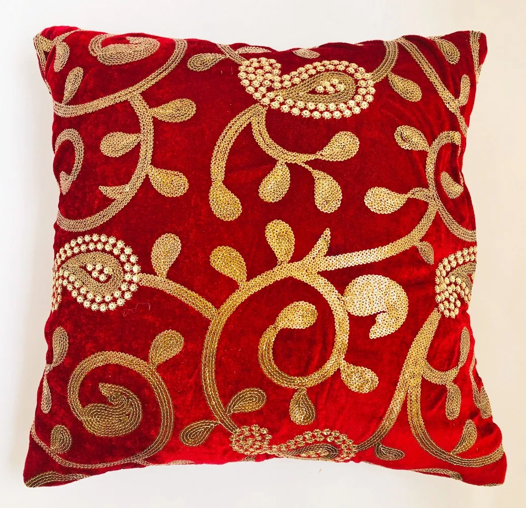 Cushion cover golden motif, maroon, 16x16, set of 5