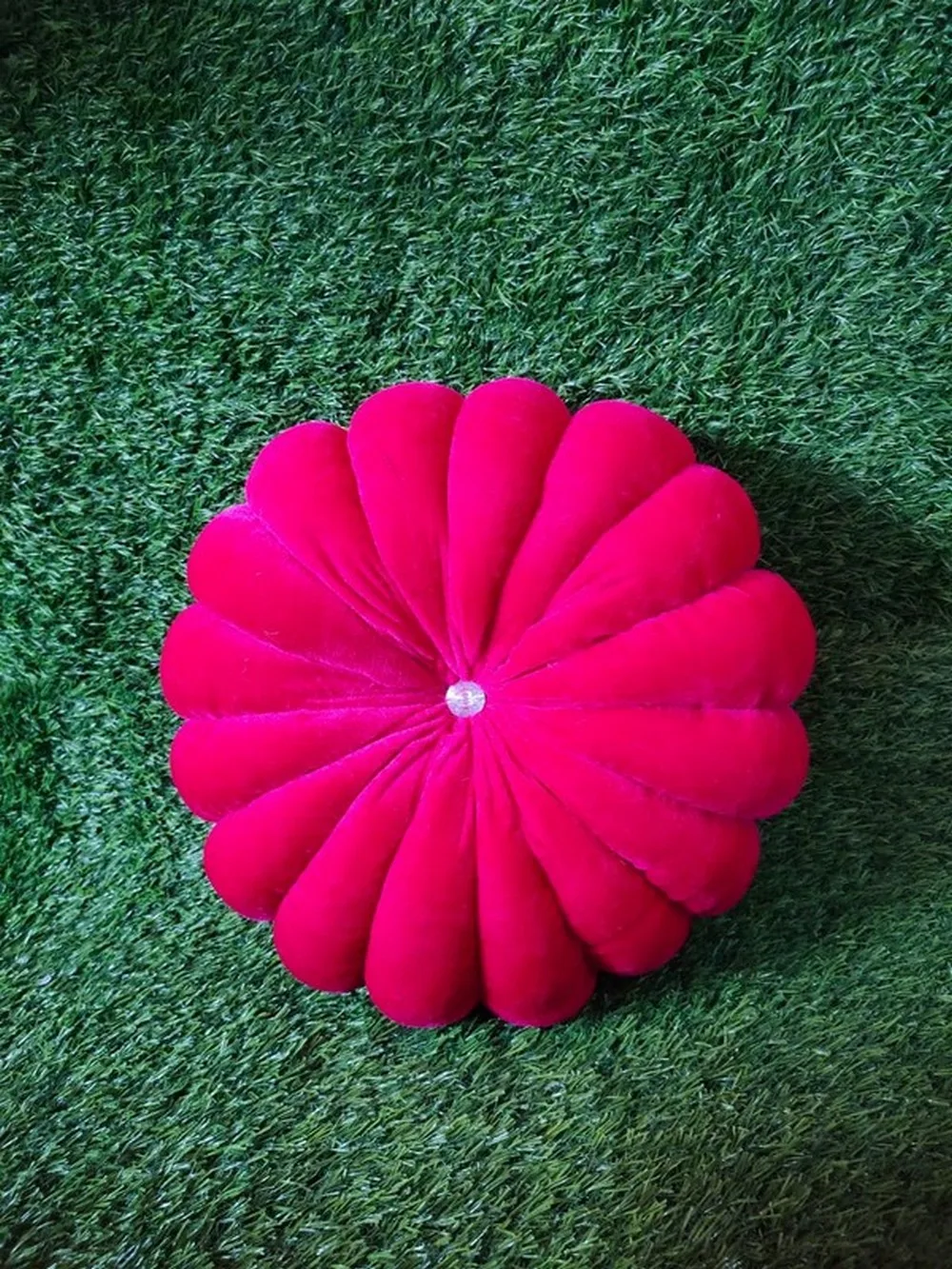 Button Rose round cushion, 14x14, pink