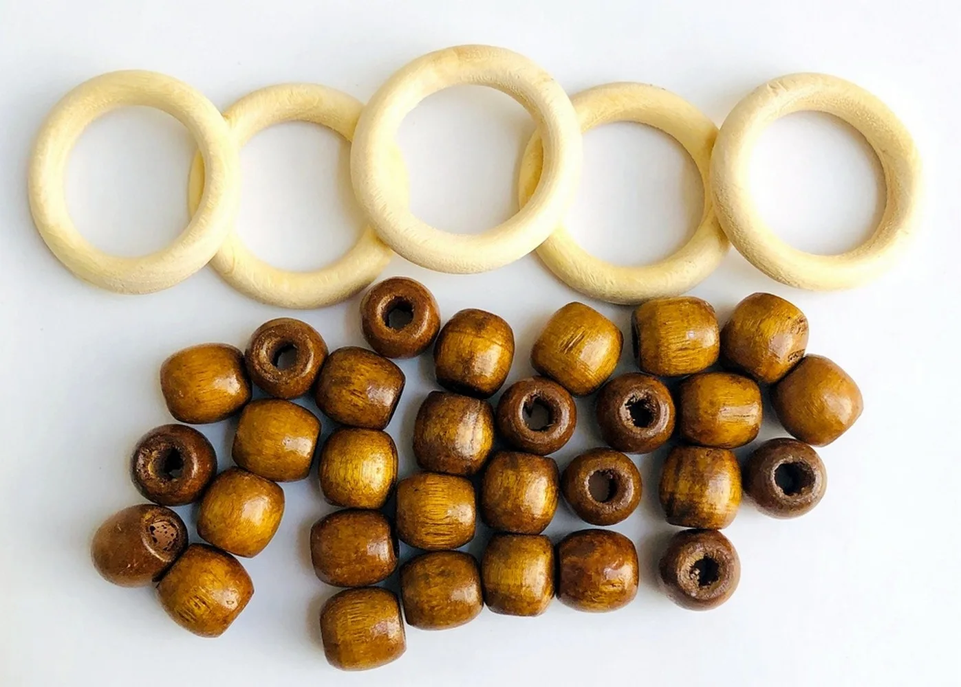 DIY basic macrame kit, 30 wooden beads, 5 rings, brown