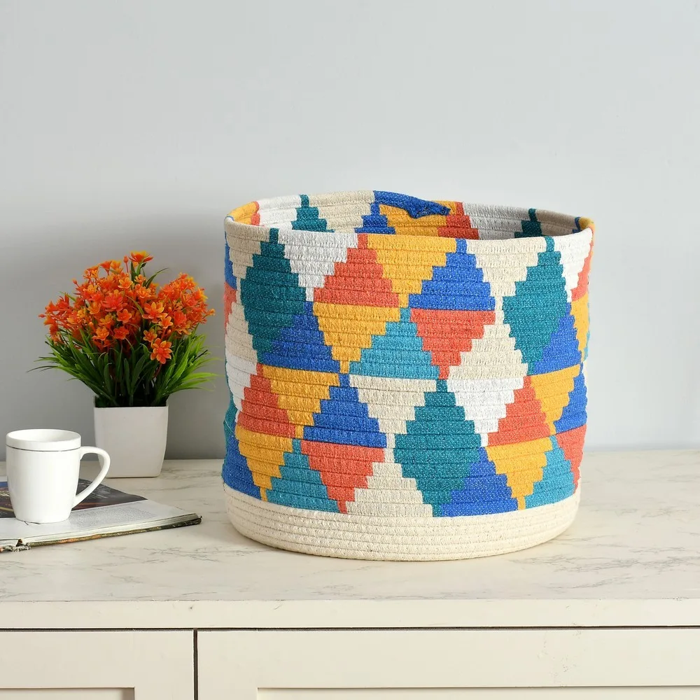 Polyjute multicolor triangle round basket, 12x12
